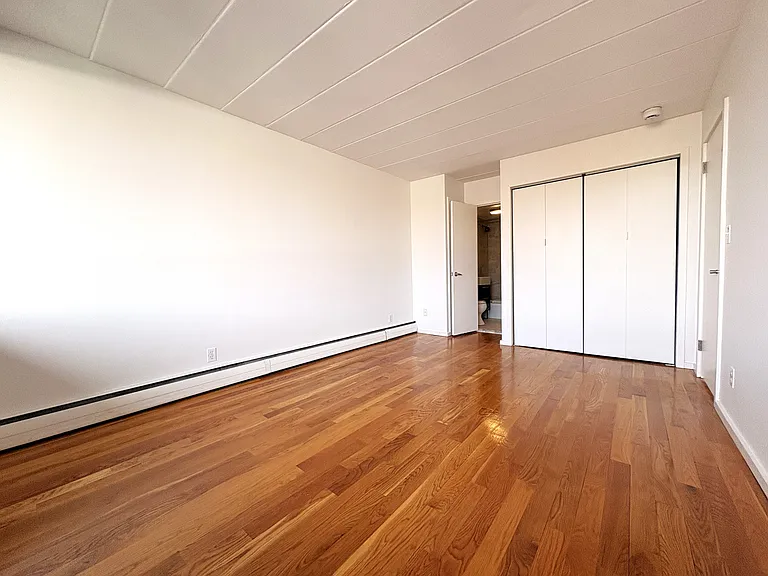 345 Harvard St #4E — Photo 15