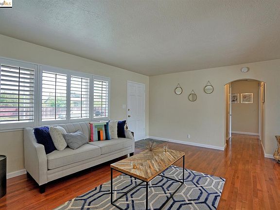 5th image of 8042 Cranford Ln