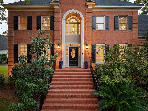 3rd image of 3684 Inverness Way