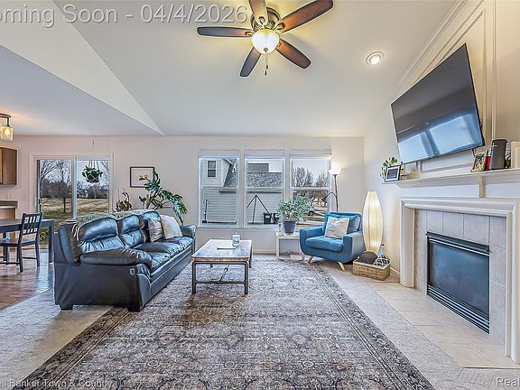 5th image of 1240 Callaway Ct