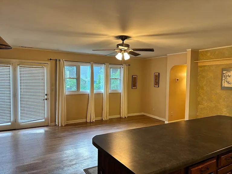 112 Owenby Ln — Photo 6
