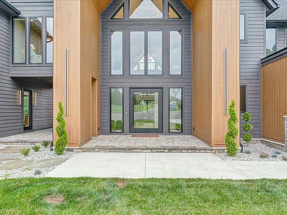 5th image of 64 Grande Lake Cir