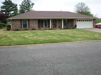 1st image of 1213 N Hills Blvd