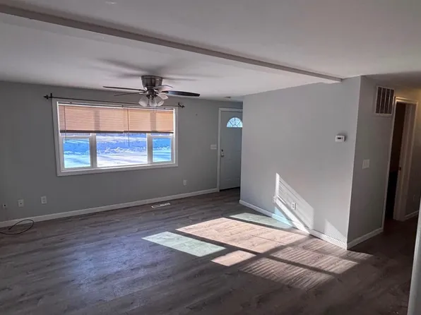 66 Douglas Dr #1, Bellingham, MA 02019