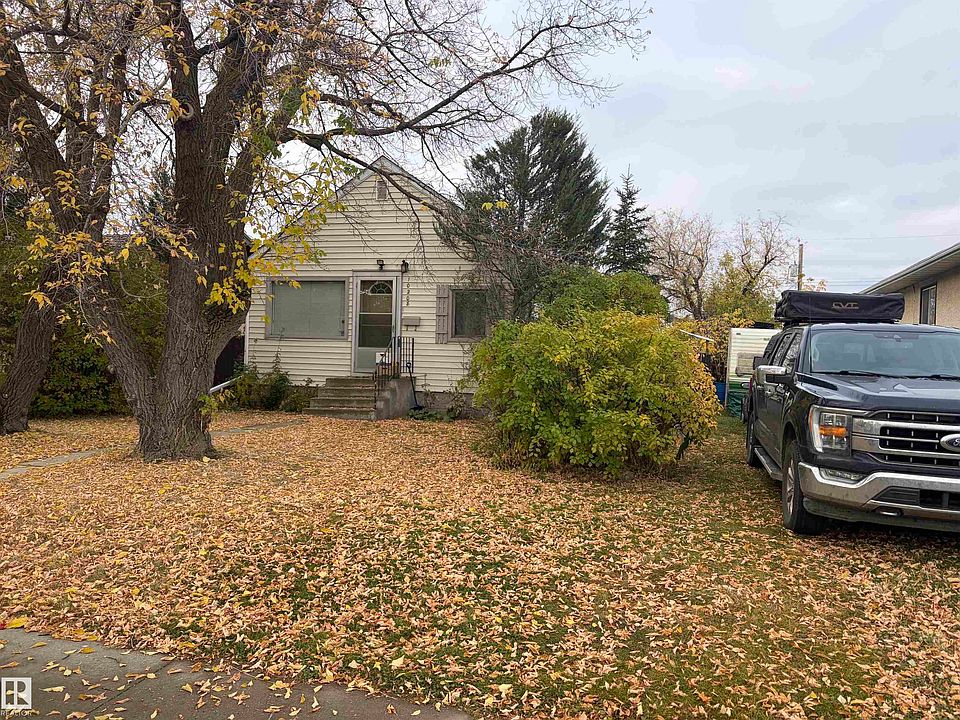 1st image of 10208 158th St NW