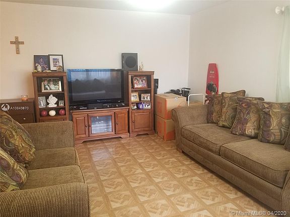 5th image of 2530 Pierce St APT 106