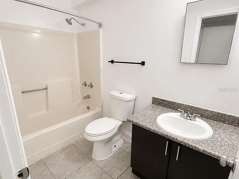 1185-1185 Bentley Rd #4 — Photo 12