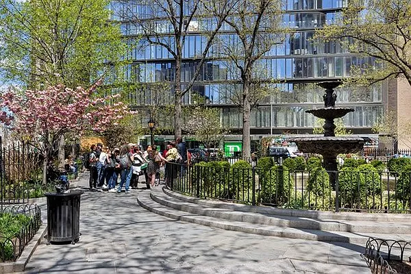 Rented by Cooper & Cooper Real Estate | media 36