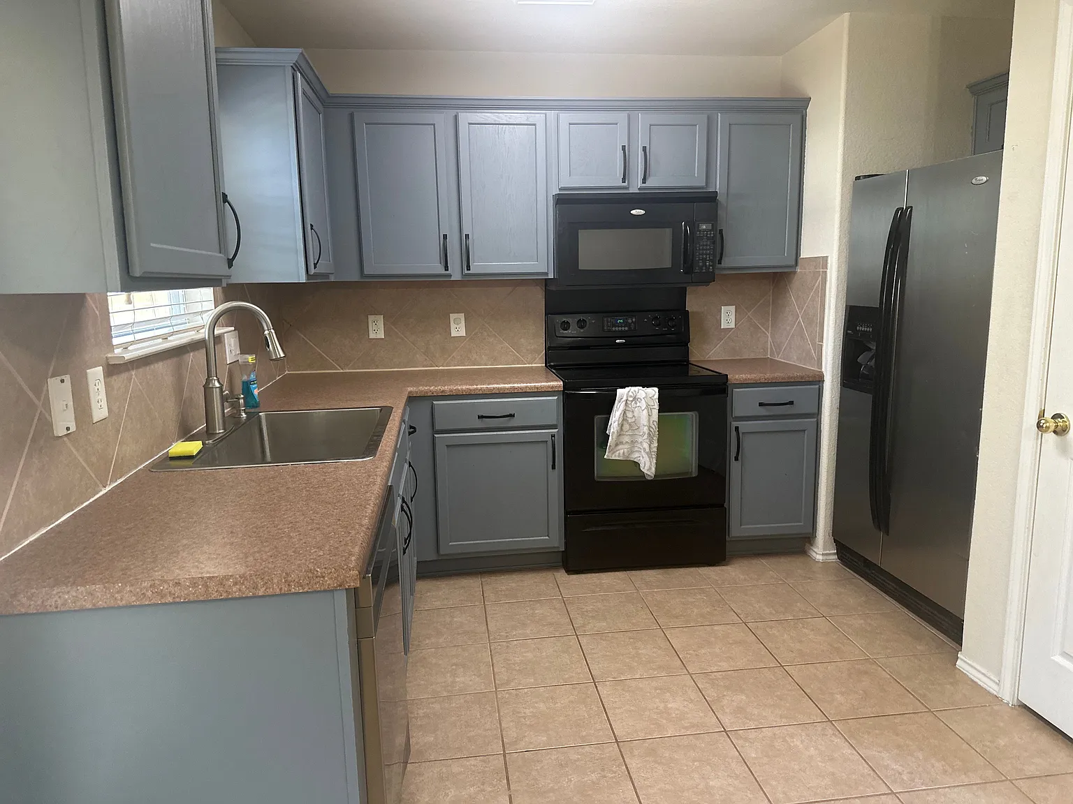 3 bed, 2.5 bath, 1526 sqft, $1,600 — Photo 4