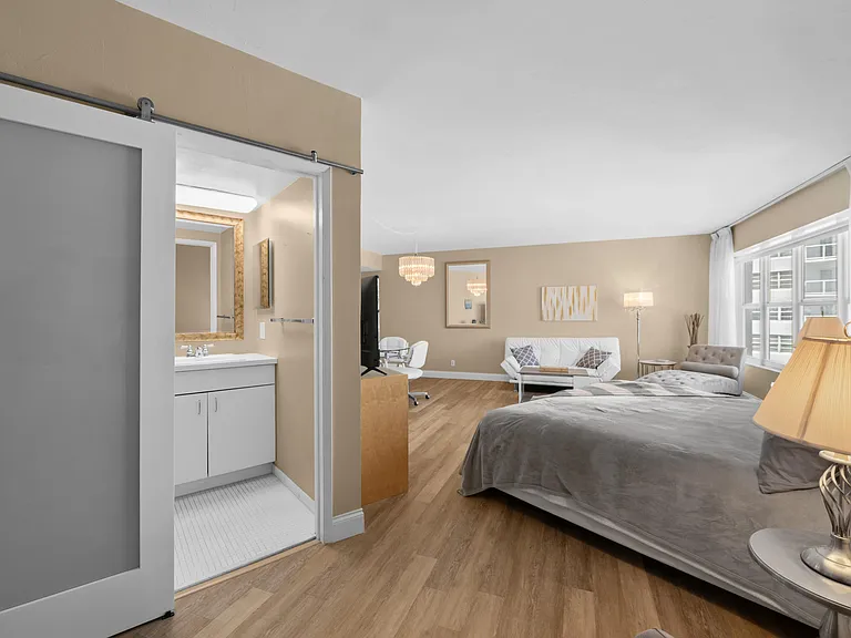 3700 Galt Ocean Dr #702 — Photo 12
