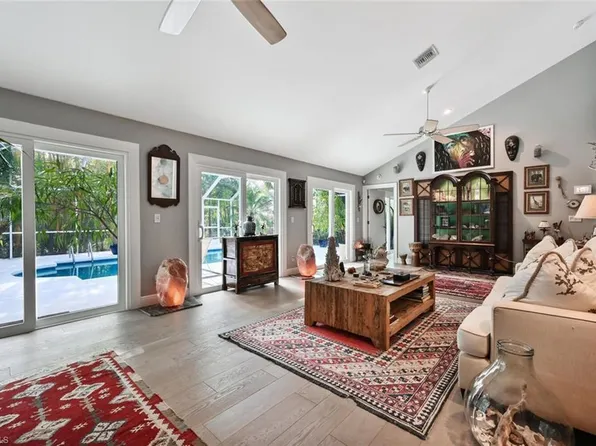 1292 Forest AVE, NAPLES, FL 34102