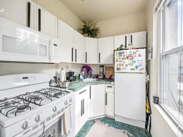 188 North 8th Street image 18 of 23