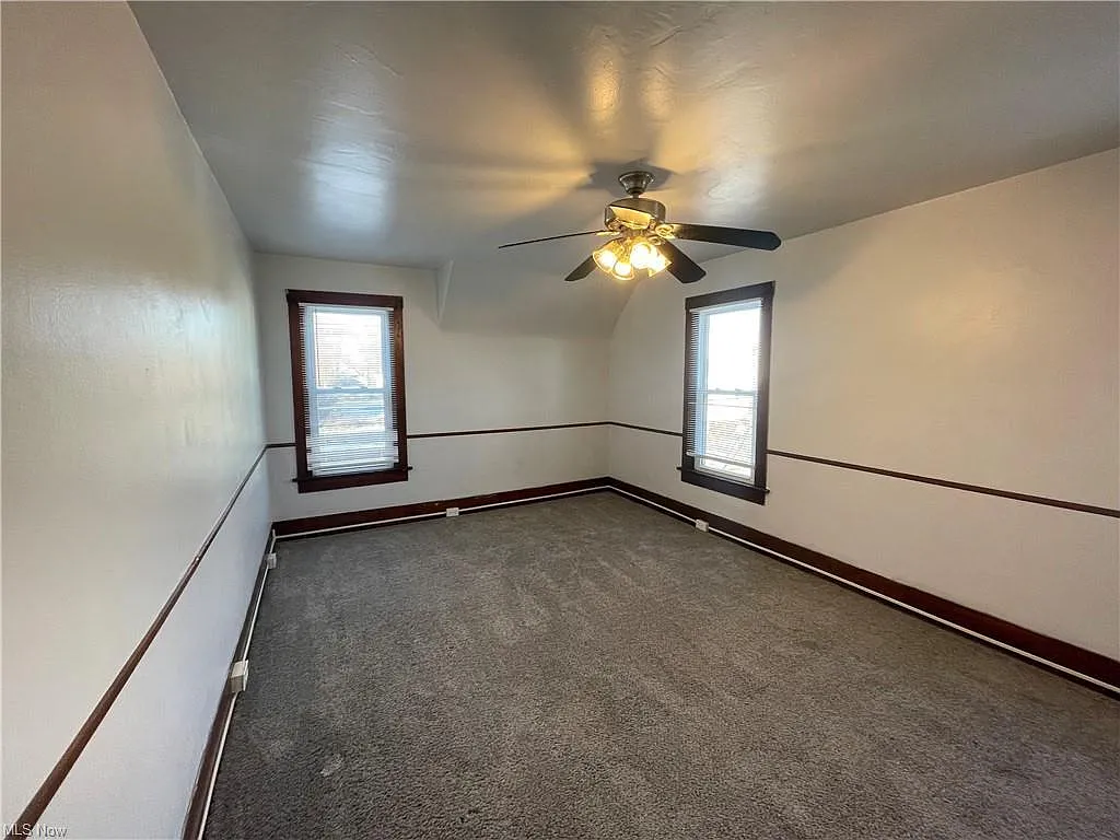 42 Paris Avenue - 1 — Photo 2