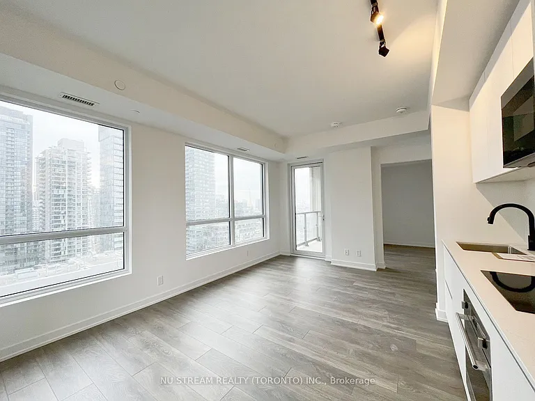 108 Peter St #2206 — Photo 7