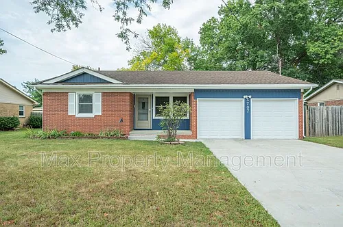 5707 NW 66th Ave Photo 1