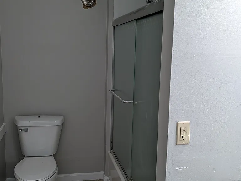 405 W White St #1 — Photo 12