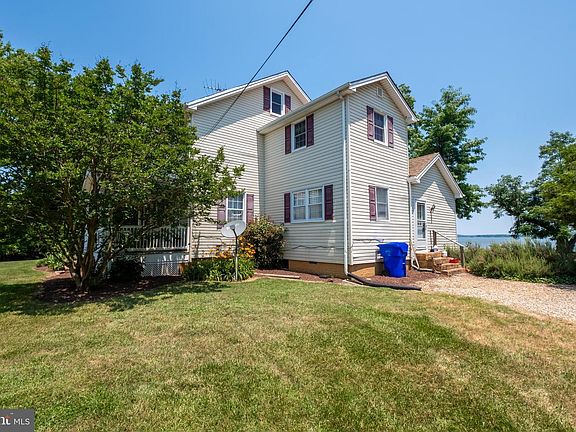 3rd image of 13922 River Rd