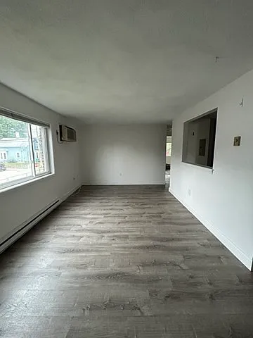 2 bed, 1.0 bath, 950 sqft, $1,900 — Photo 3