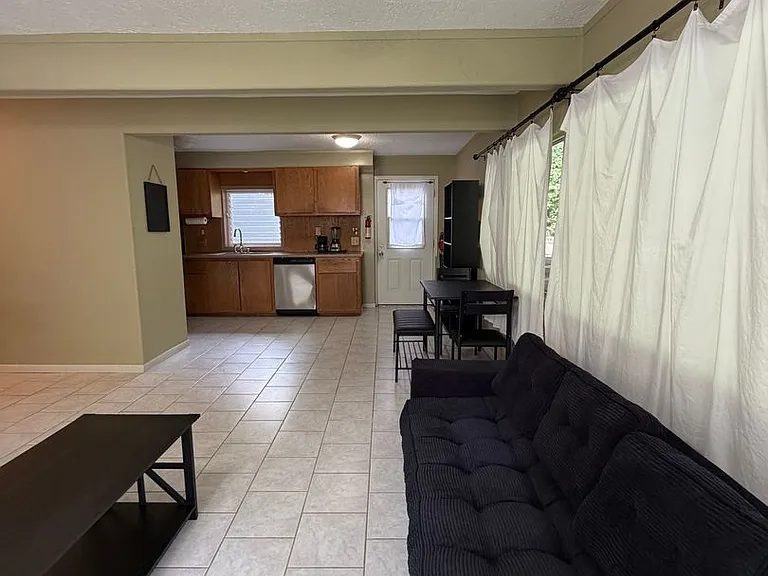 529B Wainaku St — Photo 3