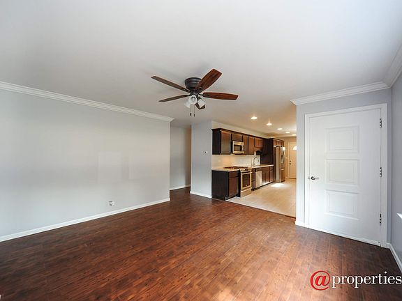 Kitchen / Living Room