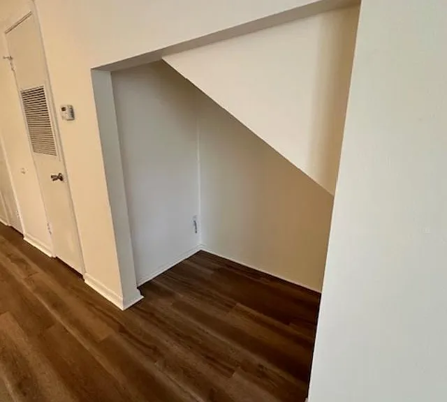 40 Phlox Dr — Photo 6