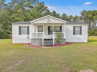 212 See Saw Ln, Cross, SC 29436
