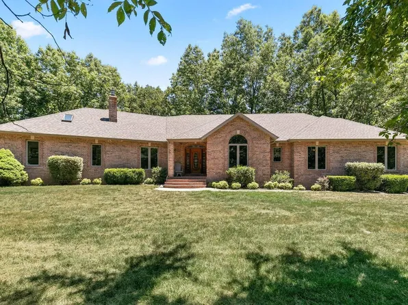 1038 Farm Road 235, Strafford, MO 65757