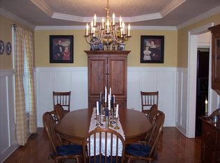 19481 Snaffle Bit Ln, Bristol, VA 24202