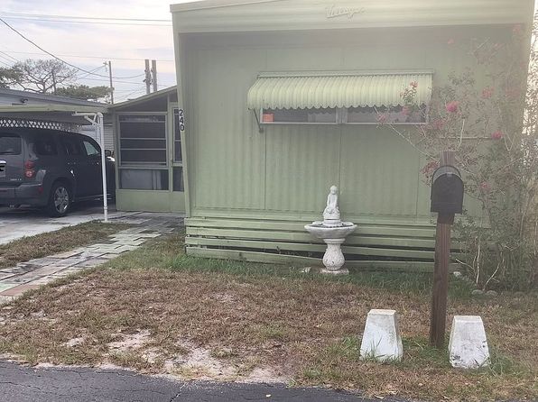 240 Robin Ct