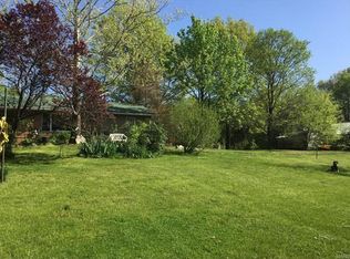 141 4 Seasons Ln, Villa Ridge, MO 63089