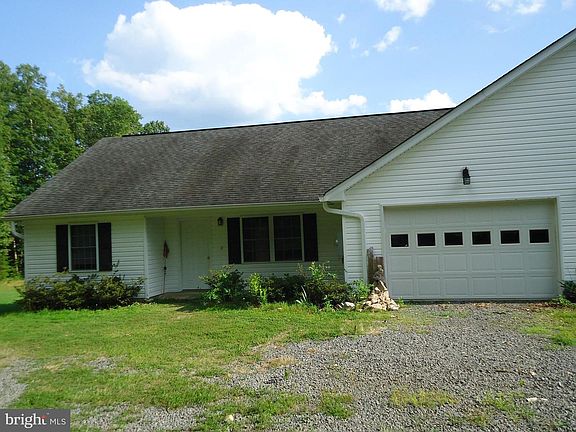 2nd image of 32422 White Oak Dr