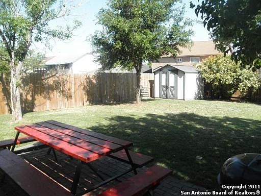 3rd image of 6517 Beech Trail Dr