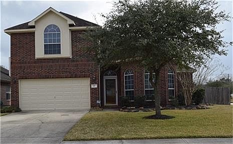1st image of 211 Lark Hollow Ln