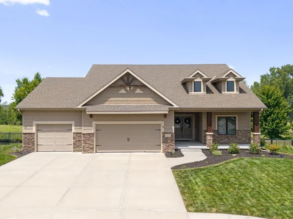 12510 Longshore Cir, Papillion, NE 68046