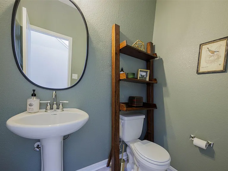 821 Lone Peak Way — Photo 6