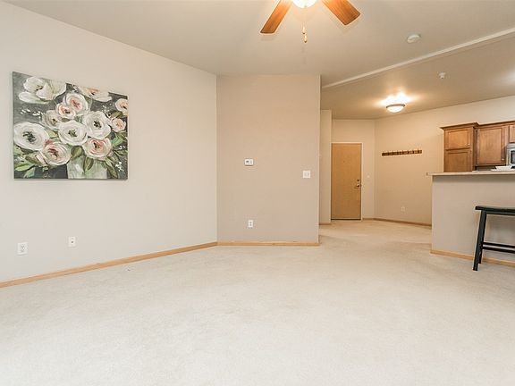 5th image of 420 N 1st Ave APT 208
