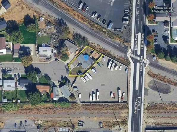 8300 W Yellowstone Ave, Kennewick, WA 99336