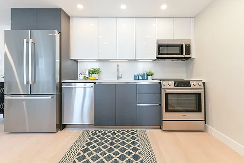 932 Broadway #304 Photo 1