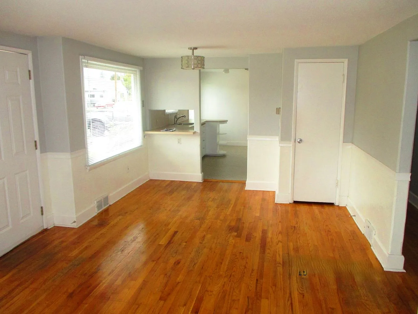 3 Bedrooms | 1 Bath | 1,000 sq ft | $2,295.00 per month | Available 11/13/26 — Photo 2