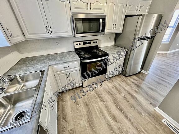 5th image of 1809 1st St