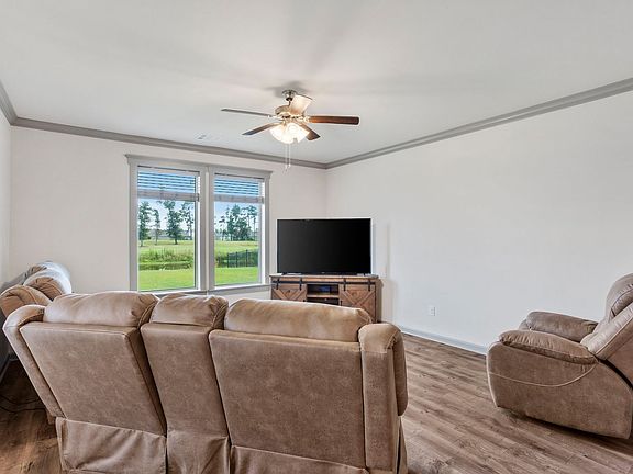 5th image of 1626 Reserve Dr