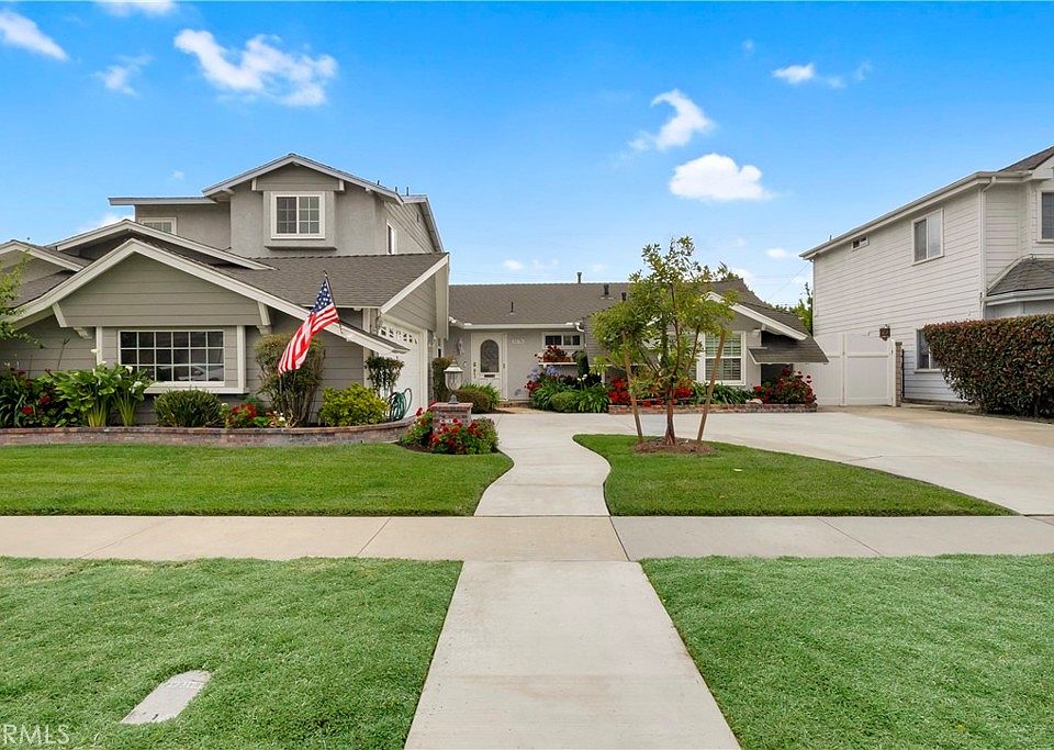 1st image of 3176 Oak Knoll Dr