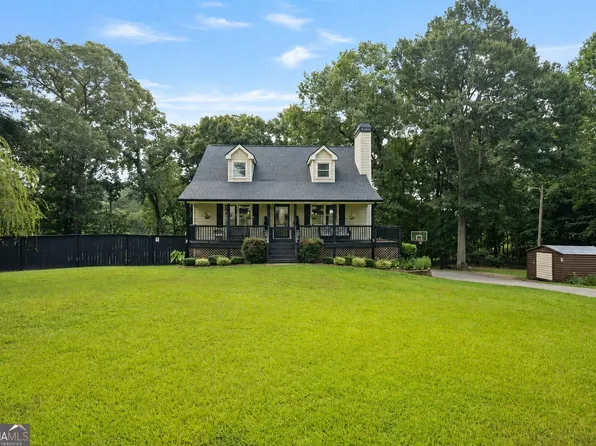 218 Johnson Dr, Braselton, GA 30517