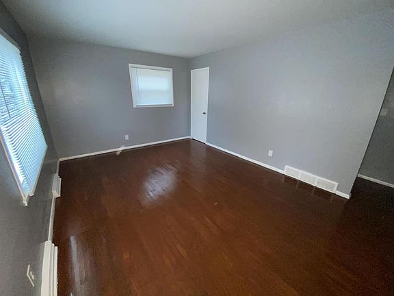 2nd image of 1227 Prigge Ave