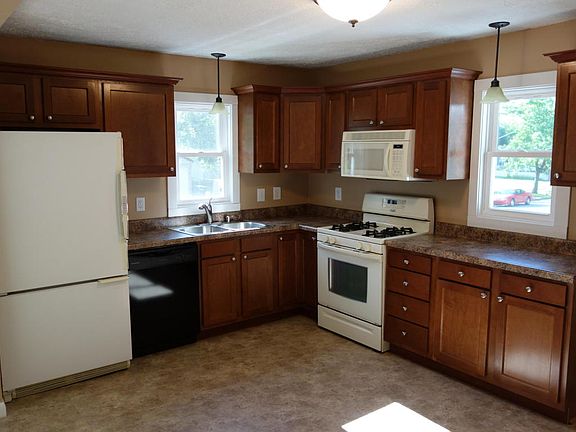 5th image of 1461 Richmond St NW