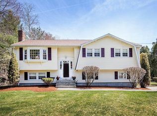 20 Heather Row, Tewksbury, MA 01876