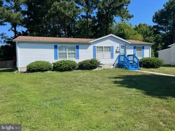 53 Coastal Dr, Berlin, MD 21811