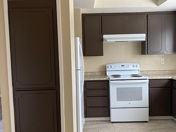 Kitchen Pantry