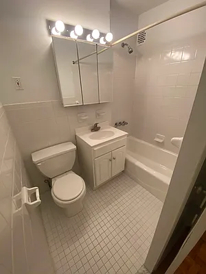 Rented by Bond New York | media 6