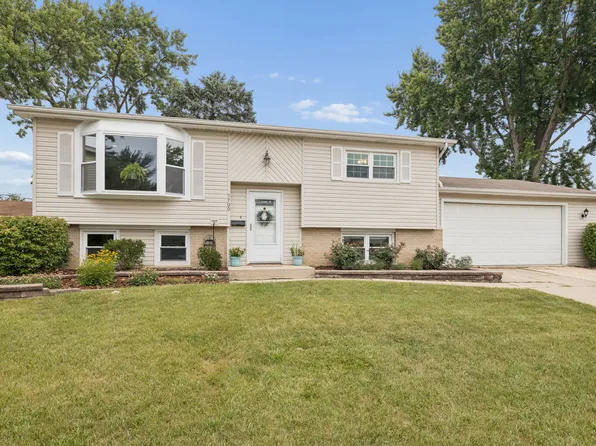 5700 Victoria Dr, Oak Forest, IL 60452